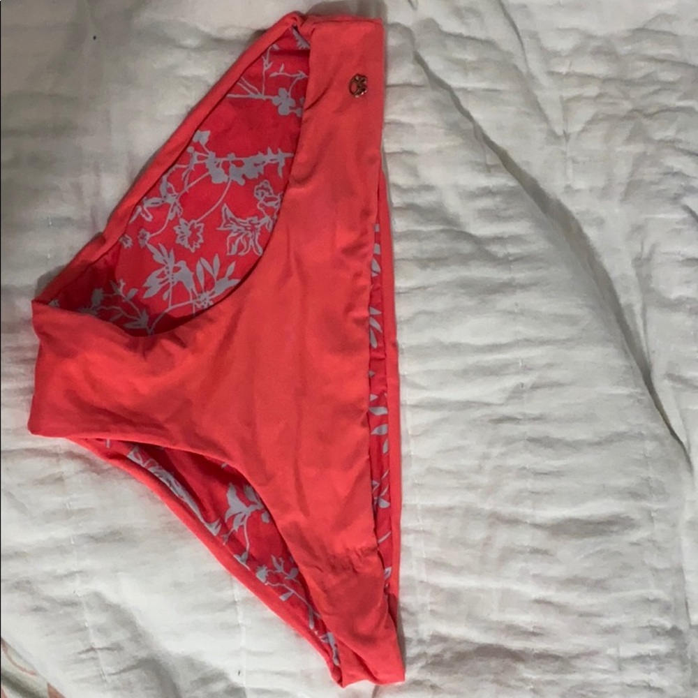 Maaji bottoms brand new condition
